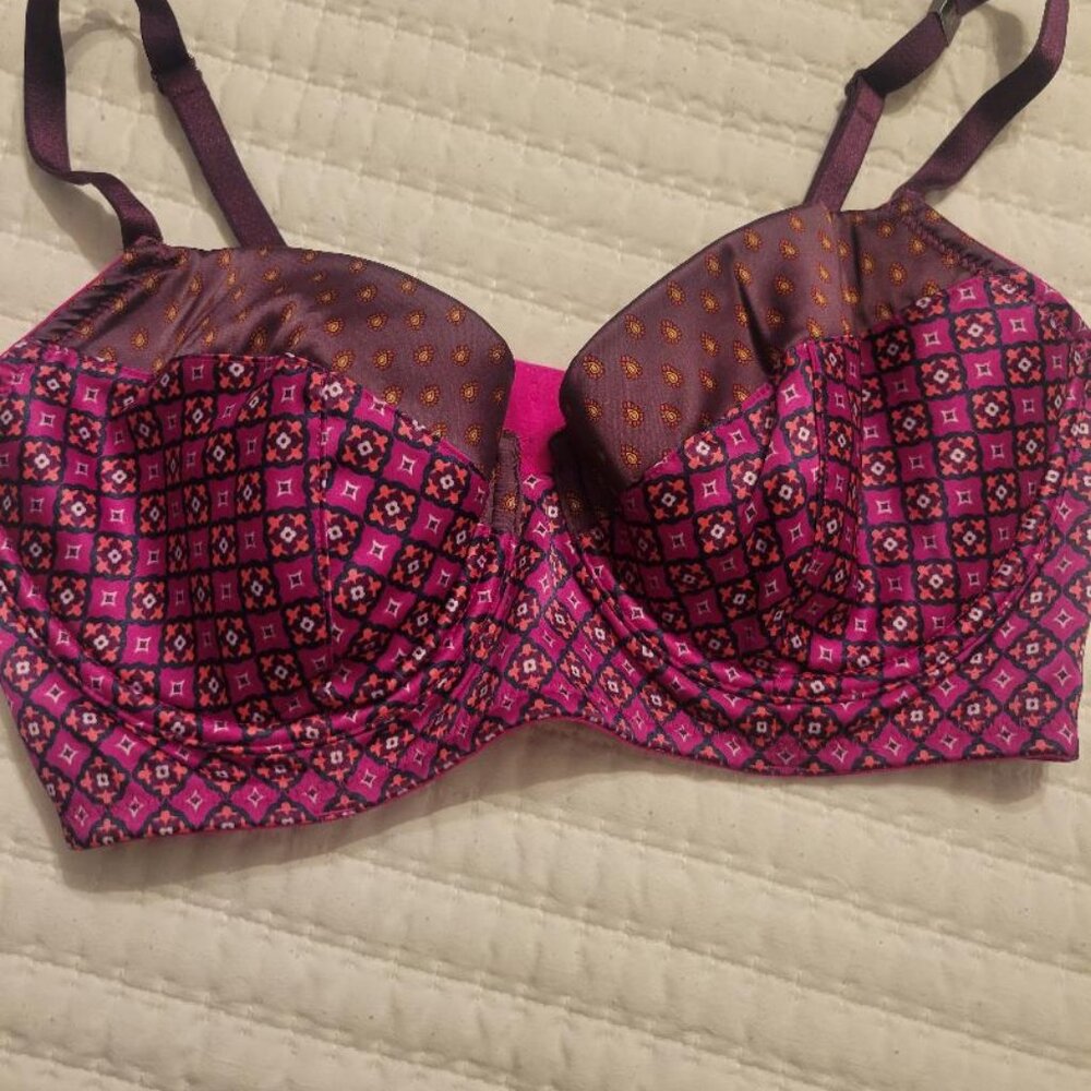 NWT Victoria Secret Very Sexy Lined Demi Bra Sz 36D MSRP $50